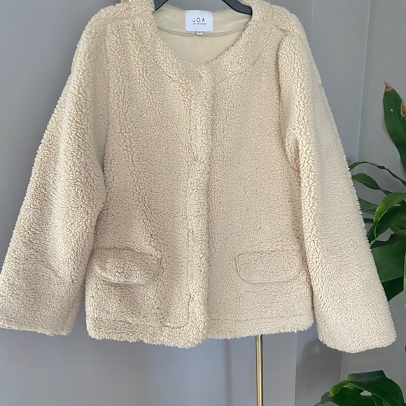 Faux fur Sherpa jacket - Picture 1 of 5